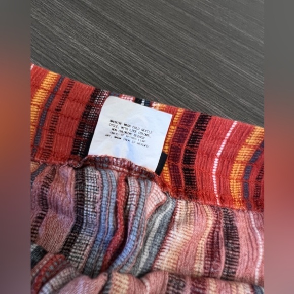 AGB Vertical Striped Flowy Bohemian Pants. Elastic Waistband. - Picture 4 of 11